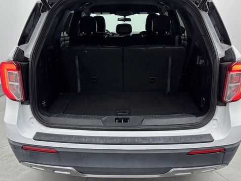 Used 2020 Ford Explorer XLT w/ Equipment Group 202A image 32