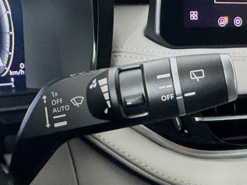 New 2026 INFINITI QX60 Luxe image 13