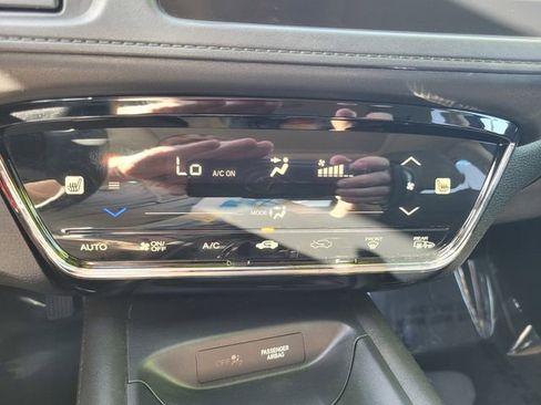 Used 2021 Honda HR-V EX image 25
