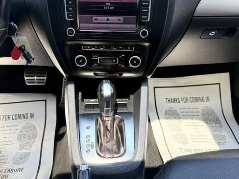 Used 2012 Volkswagen Jetta GLI Autobahn FWD image 20