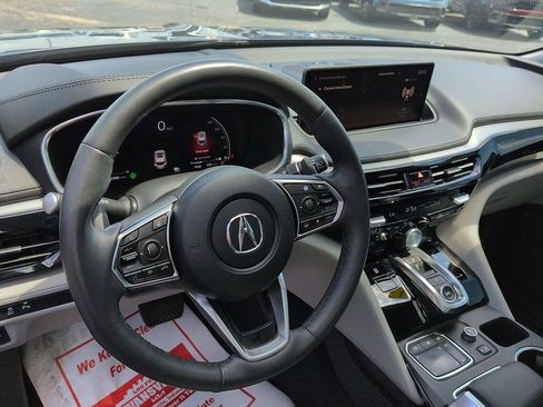 Used 2024 Acura MDX SH-AWD w/ Technology Package image 9