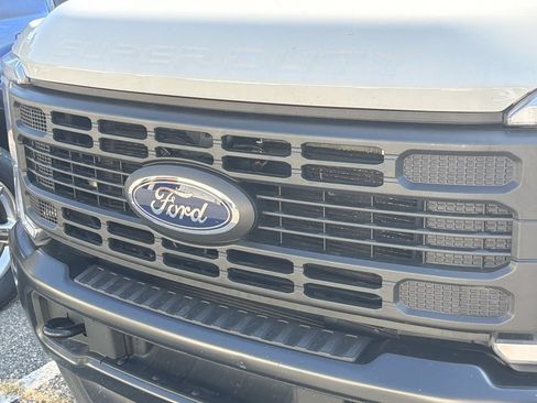 Used 2026 Ford F250 XL AWD/4WD image 6