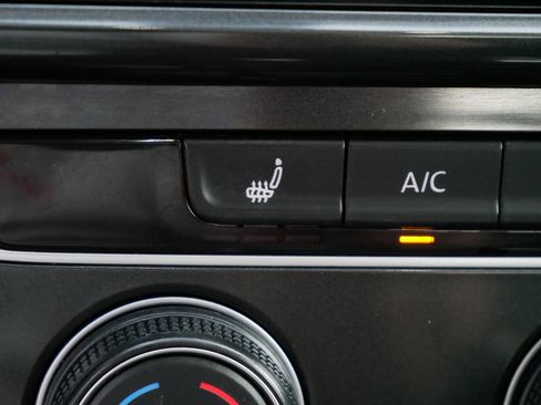 Used 2019 Volkswagen Golf Alltrack SE image 30