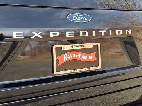 Used 2025 Ford Expedition Active image 30