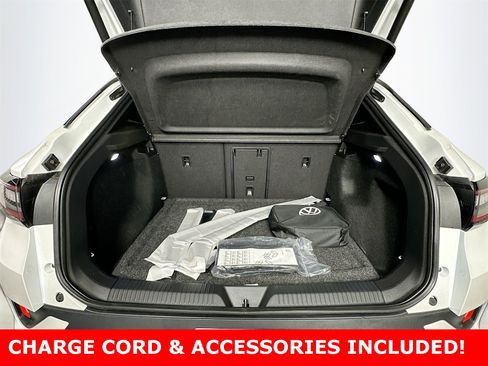 Used 2023 Volkswagen ID.4 Pro S image 31