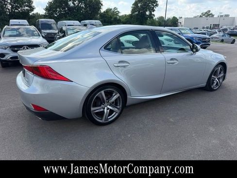 Used 2018 Lexus IS 300 w/ Premium Package RWD image 6