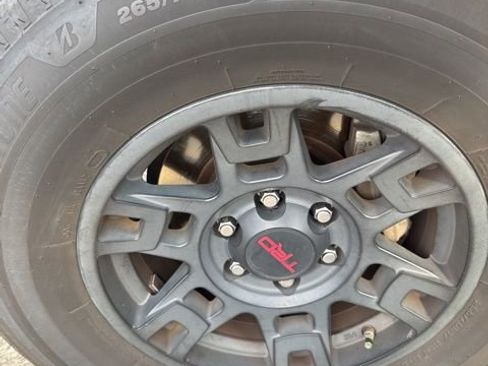 Used 2021 Toyota 4Runner SR5 image 18