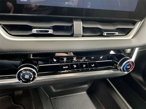 Certified 2025 Chevrolet Equinox LT image 16