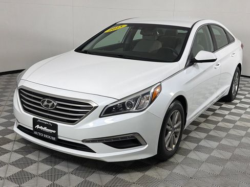 Used 2015 Hyundai Sonata SE w/ Option Group 02 image 8