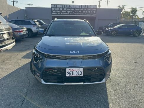 Used 2023 Kia Niro Wind FWD image 2