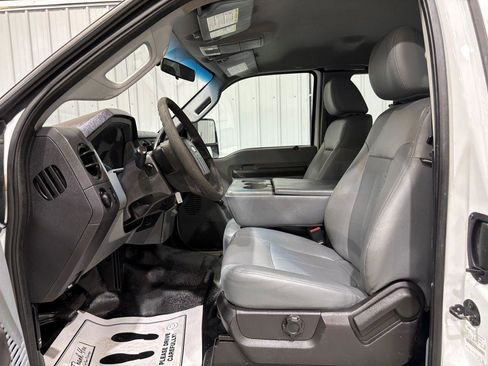 Used 2011 Ford F250 XL AWD/4WD image 11