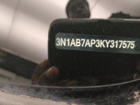 Used 2019 Nissan Sentra SL image 33