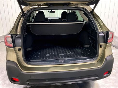 Used 2025 Subaru Outback Onyx Edition AWD/4WD image 38