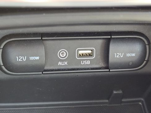 Used 2017 Kia Sorento AWD w/ LX Convenience Package image 10