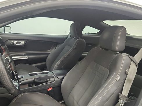 Used 2018 Ford Mustang GT RWD image 25