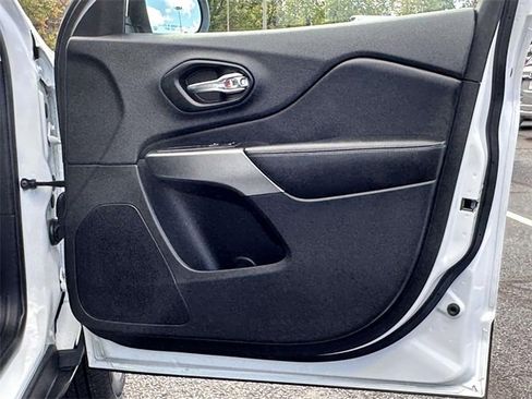 Used 2021 Jeep Cherokee Limited w/ Elite Package image 14