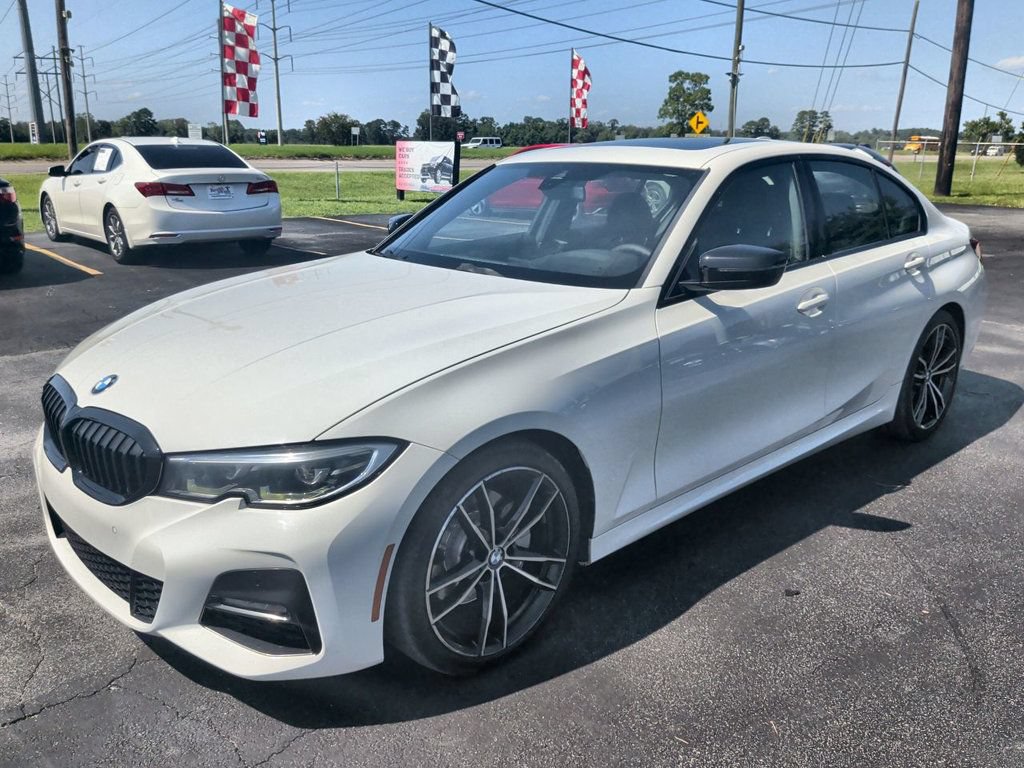 Used 2021 BMW 330i Sedan w/ M Sport Package RWD image 1