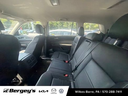 Used 2023 Volkswagen Atlas SE w/ Black Wheel Package AWD/4WD image 10