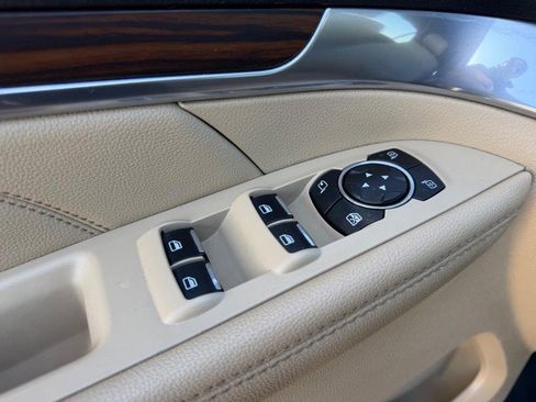 Used 2016 Ford Explorer Limited image 20