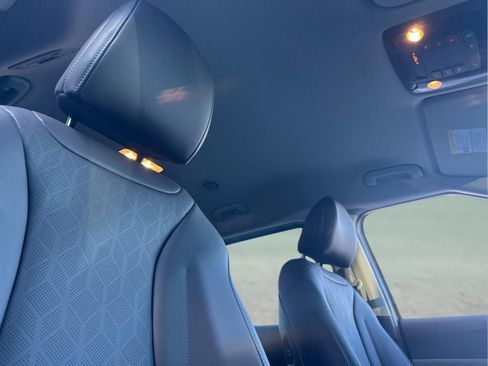 New 2026 Kia Carnival LXS image 18