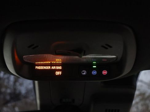 Used 2024 Chevrolet Trax RS image 37