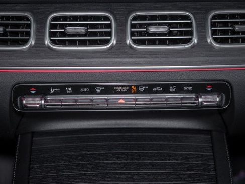 New 2026 Mercedes-Benz GLE 580 4MATIC image 16