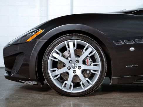 Used 2013 Maserati GranTurismo Sport RWD image 47