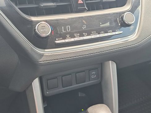 Certified 2024 Toyota Corolla Cross LE FWD image 19