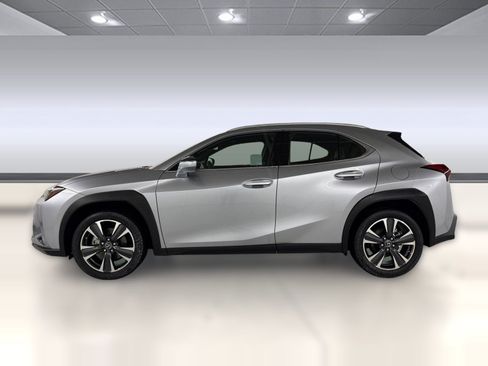Used 2024 Lexus UX 250h FWD image 2