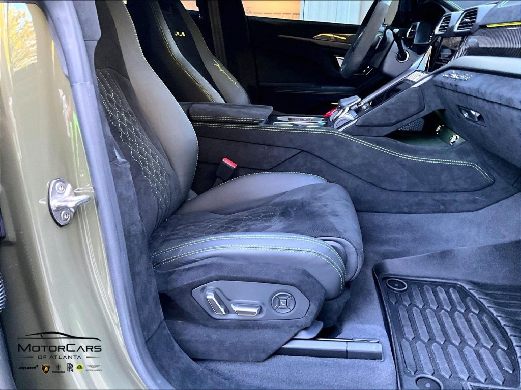 Used 2023 Lamborghini Urus Performante AWD/4WD image 8