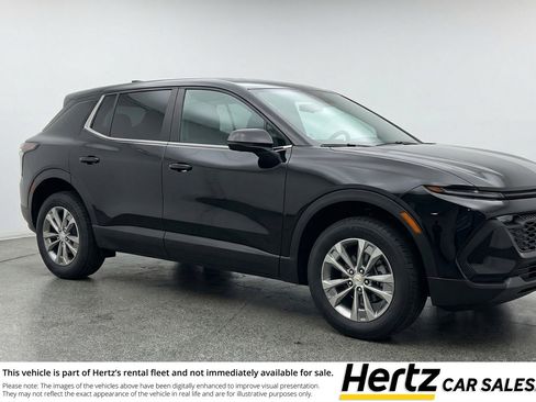 Used 2025 Chevrolet Equinox LT image 1