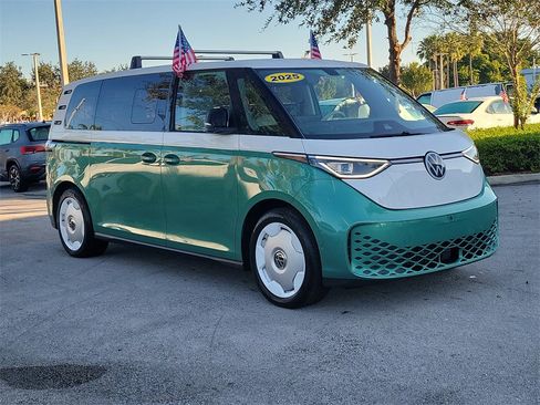 Used 2025 Volkswagen ID. Buzz 1st Edition image 3