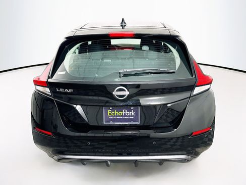 Used 2024 Nissan Leaf S image 7