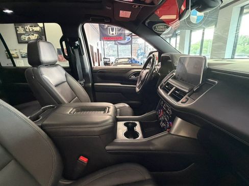 Used 2022 Chevrolet Suburban LT w/ LT Signature Plus Package AWD/4WD image 48