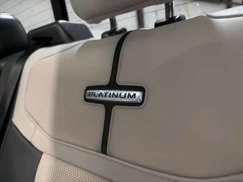 Used 2023 Ford F150 Lightning Platinum image 39