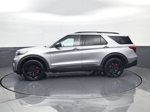 Used 2022 Ford Explorer ST w/ Equipment Group 401A AWD/4WD image 8