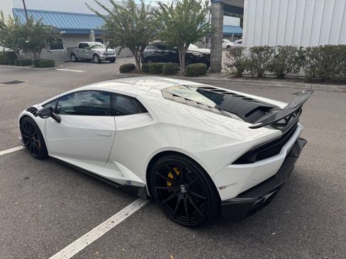 Used 2015 Lamborghini Huracan LP 610-4 image 7