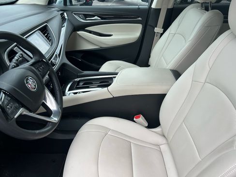 Used 2024 Buick Enclave Premium AWD/4WD image 9