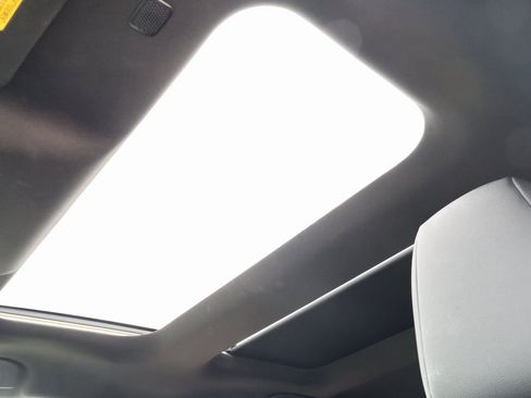 Used 2025 Toyota bZ4X XLE w/ Weather Package image 3