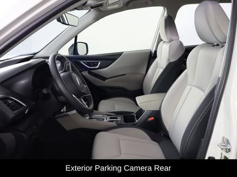 Used 2023 Subaru Forester Premium AWD/4WD image 6