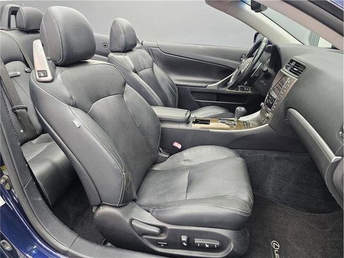 Used 2011 Lexus IS 250C image 14
