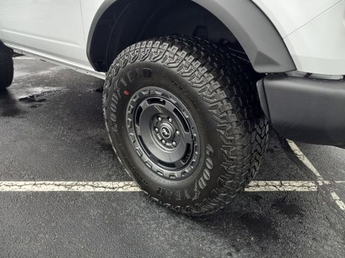 New 2025 Ford Bronco 2-Door w/ Sasquatch Package image 10