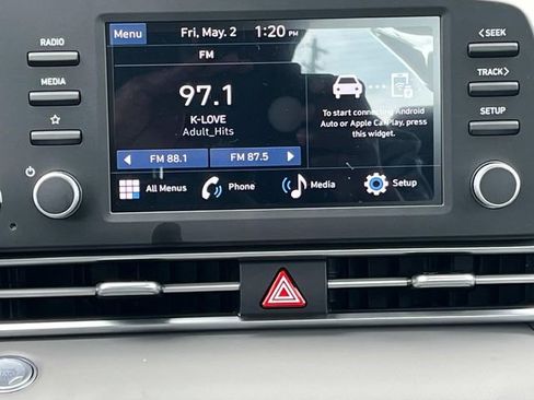 Used 2025 Hyundai Elantra Sport image 15