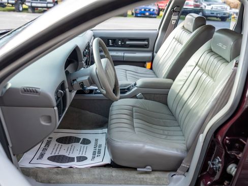 Used 1995 Chevrolet Impala Sedan image 26