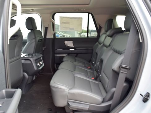 New 2026 Ford Expedition Active RWD image 20