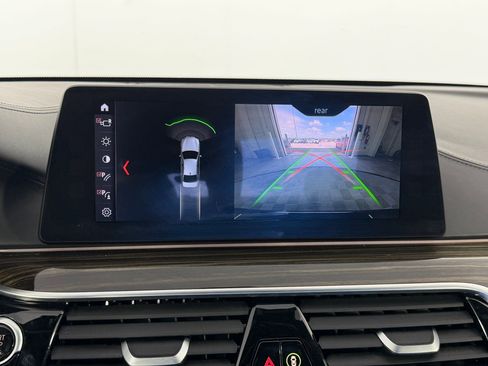 Used 2018 BMW M550i xDrive image 26