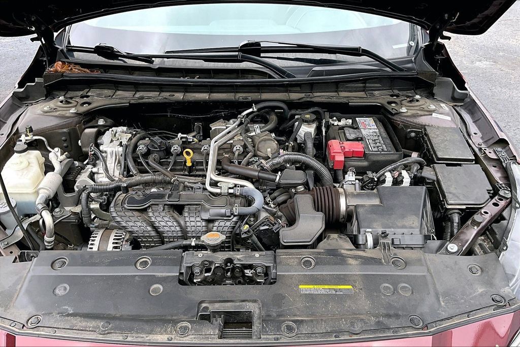 Used 2024 Nissan Altima 2.5 SV w/ SV Premium Package FWD image 27