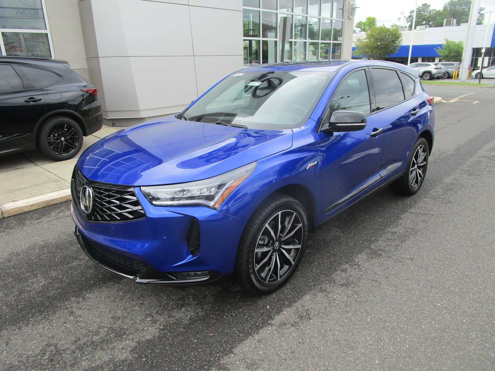 Certified 2025 Acura RDX w/ Advance Package AWD/4WD image 2
