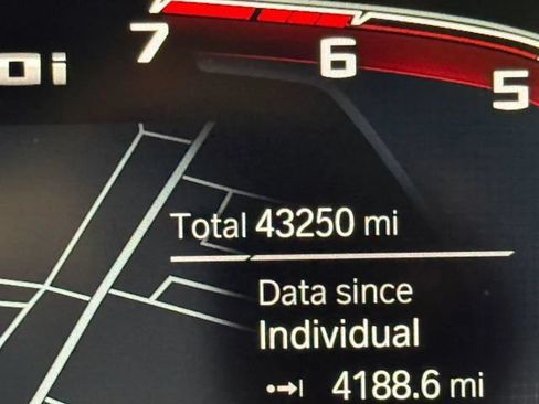 Used 2021 BMW X6 M50i w/ Executive Package AWD/4WD image 35