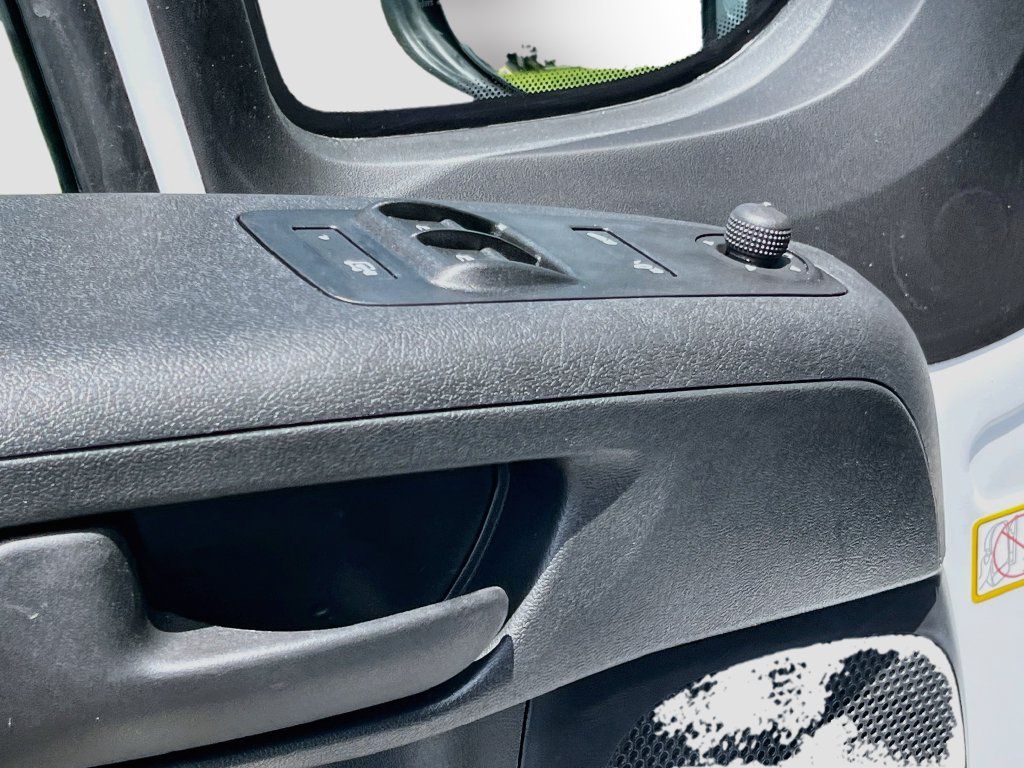 New 2026 RAM ProMaster 2500 w/ Convenience Group FWD image 16